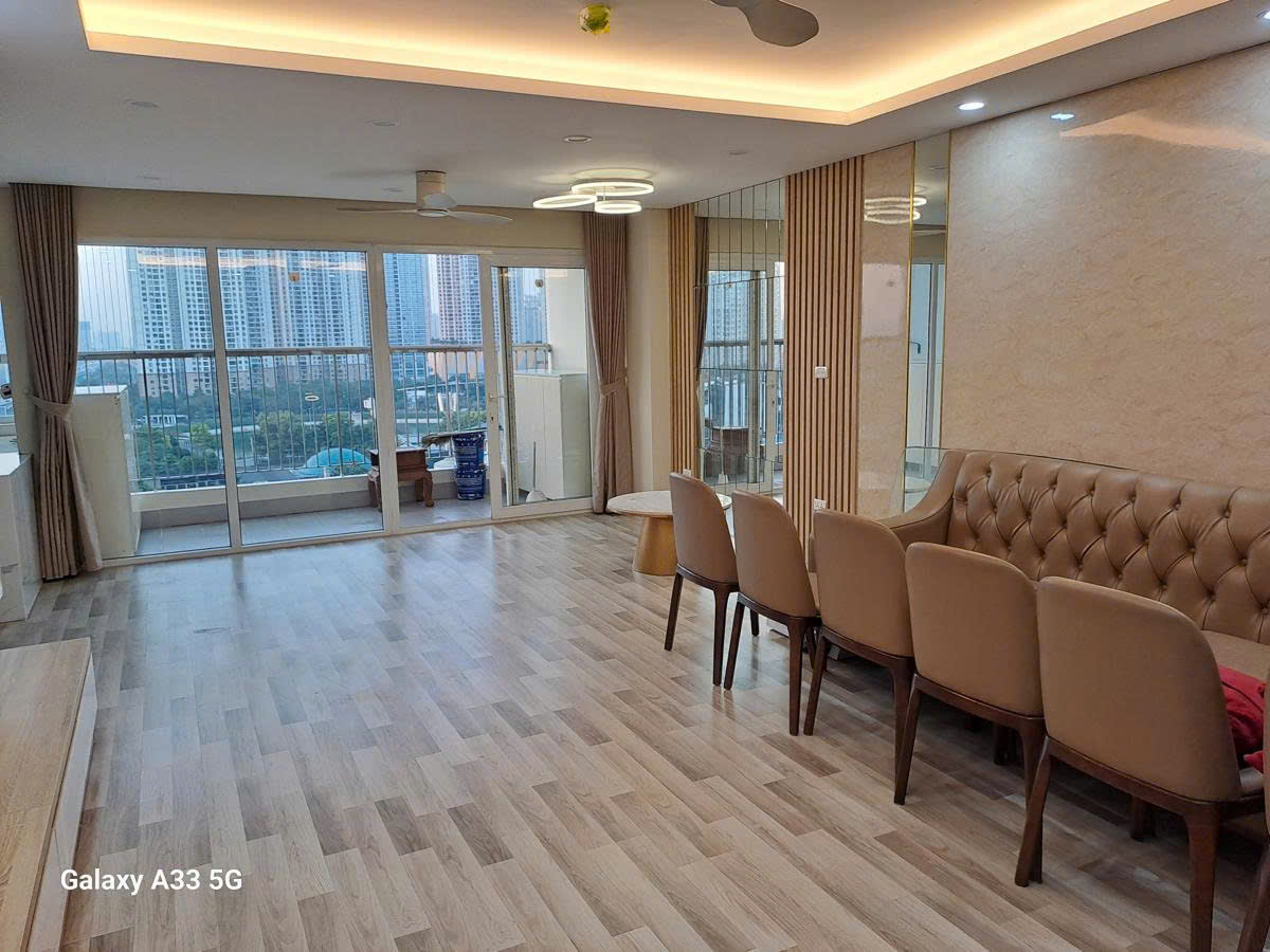 ÔI ĐẸPToà Ban cơ yếu CP Lê Văn Lương 125m 3PN Nội thất rất đẹp, 12.1 tỷ