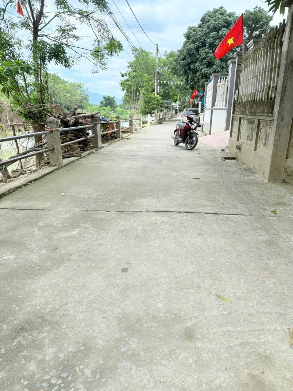 CẦN TIỀN BÁN GẤP 2 LÔ ĐẤT CHÍNH CHỦ – XÃ XUÂN MAI