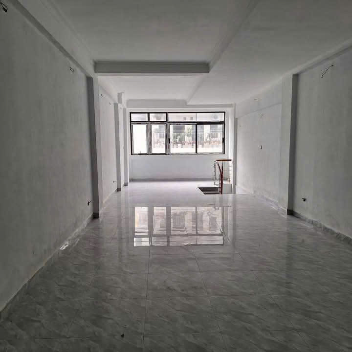 Cho thuê Nhà làm văn phòng Địa chỉ: Phố Đặng Tiến Đông Phường Đống Đa, Hà Nội.