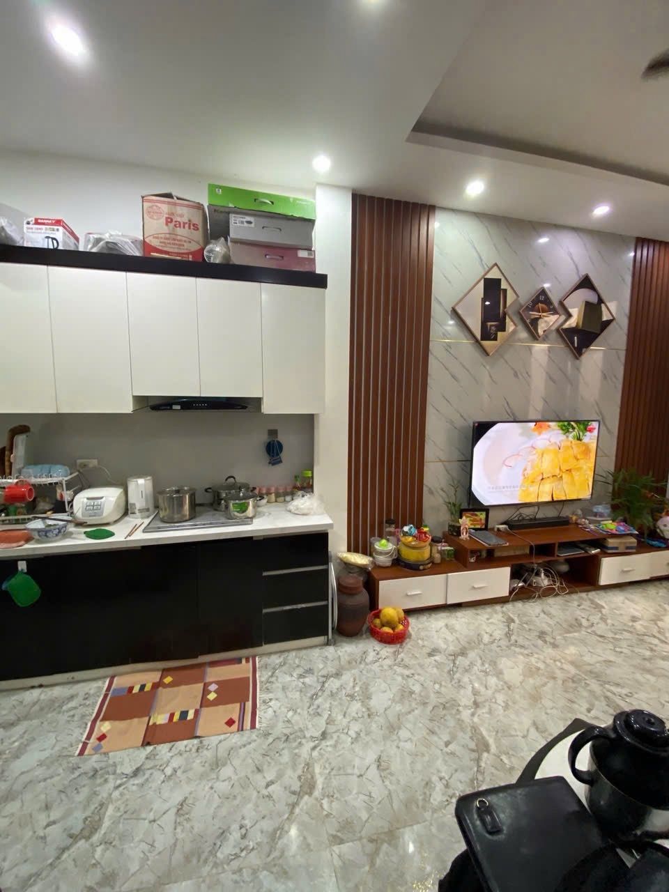 Bán nhà Nguyễn Sơn – Long Biên Diện tích 32m² • 5 tầng • Vị trí hiếm – Khu phân lô cán bộ Hàng Không – Ô tô tránh trước cửa