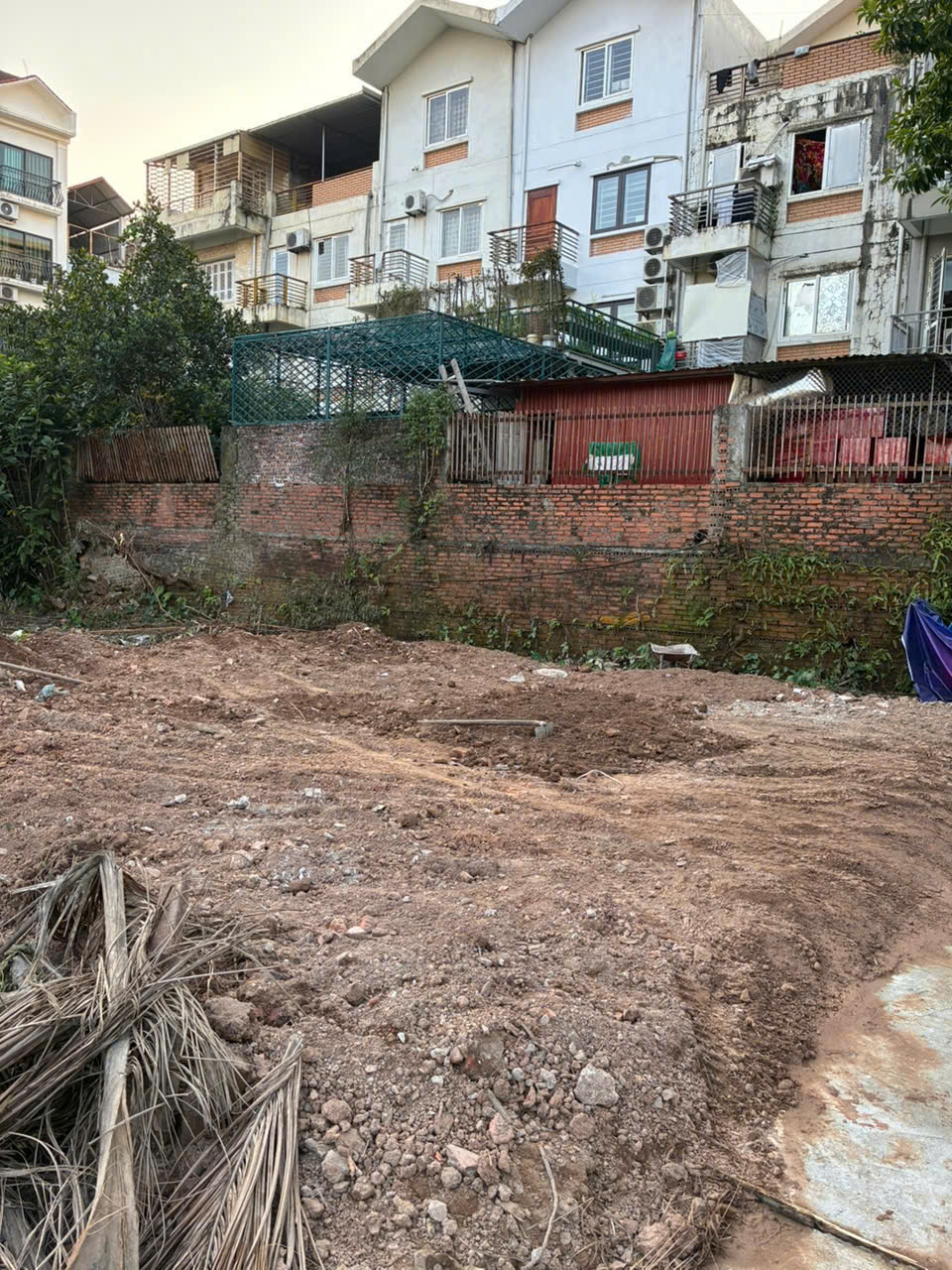 CẦN BÁN MẠNH ĐẤT LỚN 115m^2 - LÔ GÓC ĐẸP - CÁCH HỮU HƯNG 100M - GIÁ CHỈ 17 TRIỆU/M²