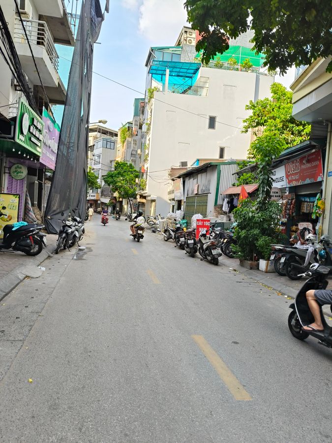 BÁN NHÀ MẶT PHỐ CHÙA QUỲNH,209M2, MT13,5M, GIÁ 40 TỶ, QH RA 2 MẶT PHỐ