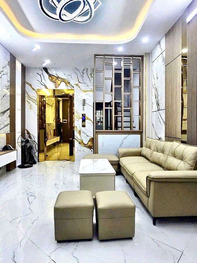 BÁN NHÀ TRẦN HỮU TƯỚC, ĐỐNG ĐA 40M*7T THANG MÁY - GẦN PHỐ - FULL NỘI THẤT Ở NGAY