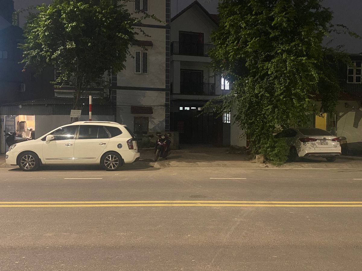 Bán Nhanh Căn Hộ Dịch Vụ Long Biên Hà Nội Dòng Tiền 550tr/năm 7 Thang Máy Full Nội Thất