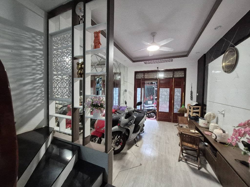 NHÀ CHÍNH CHỦ - GIÁ TỐT - Vị Trí Đẹp Tại Cầu Noi, Cổ Nhuế