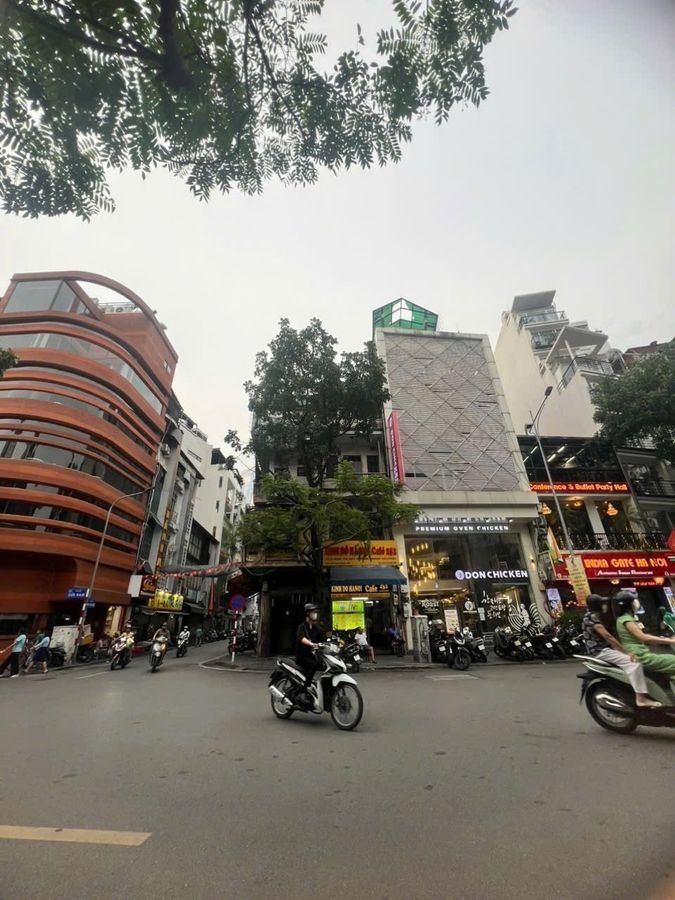 SIÊU PHẨM MẶT PHỐ CỔ ĐƯỜNG RỘNG 23m-VỈA HÈ KINH DOANH ĐỈNH-CỖ MÁY IN TIỀN -124M 156 TỶ