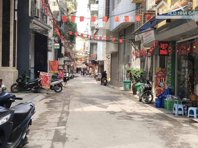 Bán nhà mặt phố Văn Hội lô góc 105m2xMT 14m giá 14.8 tỷ có thương lượng