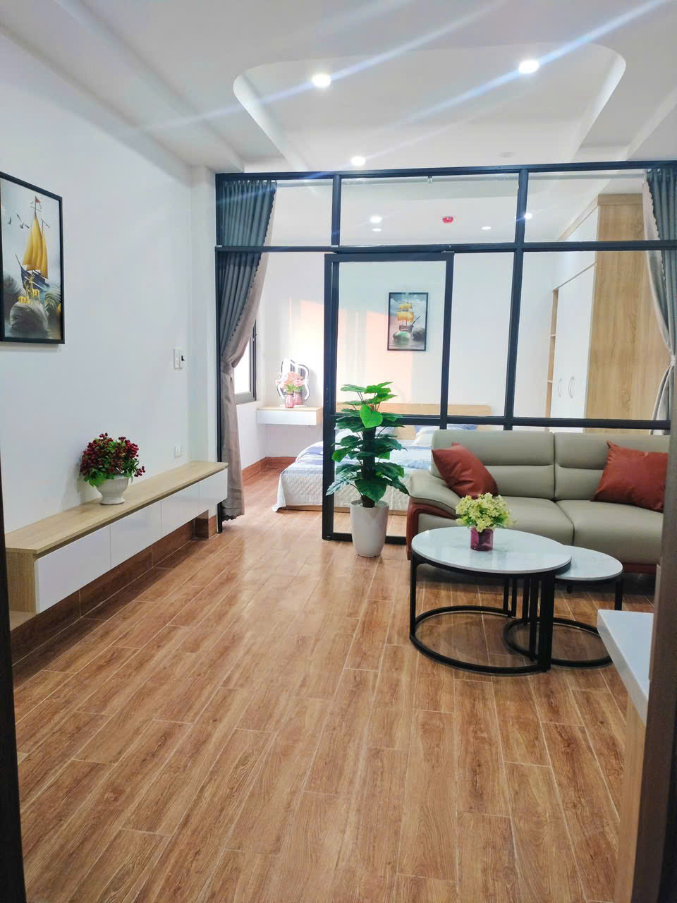 ✨ CHO THUÊ CĂN 1 NGỦ 1 KHÁCH TẠI NGÕ 216 ĐÊ LA THÀNH, ĐỐNG ĐA ✨