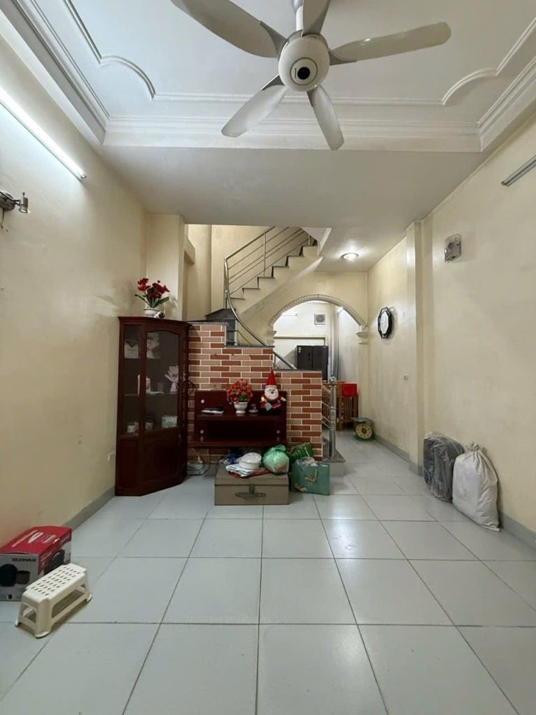 Bán nhà Định Công Thượng, Hoàng Mai, ô tô gần, 35m2, 7.6 tỷ(CTL)