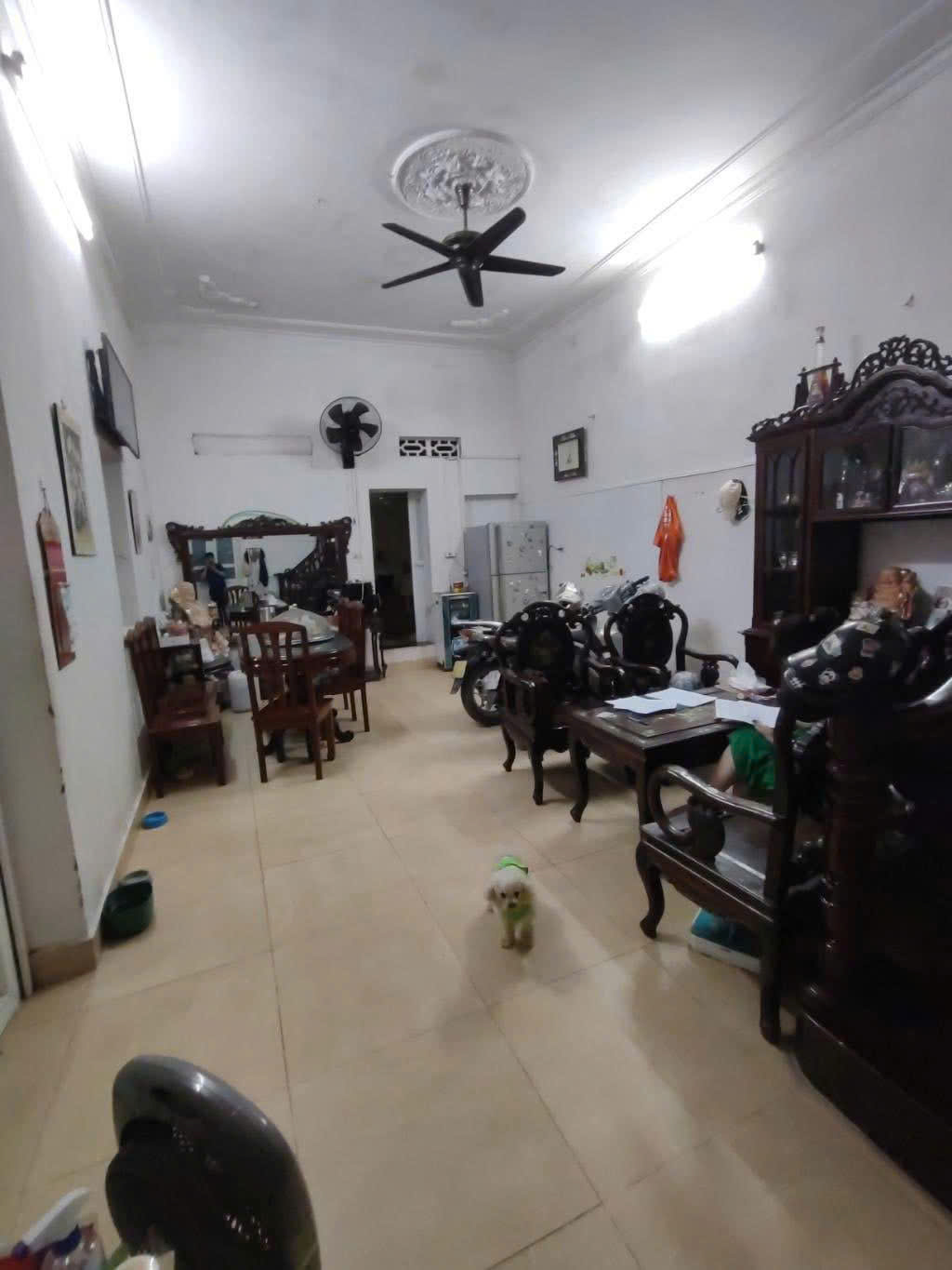 Bán nhanh nhà vị trí đẹp Lạc Long Quân - Cầu Giấy 50x5 3 tầng - Giá 9 tỷ x - Ngay hồ tây lộng gió