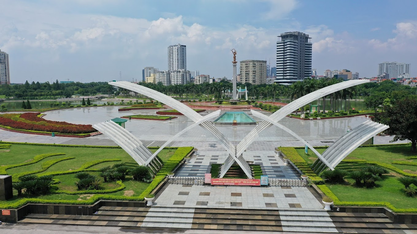 Bán nhà Xuân Đỉnh 6 tầng thang máy có gara oto kinh doanh giá 13.6 tỷ