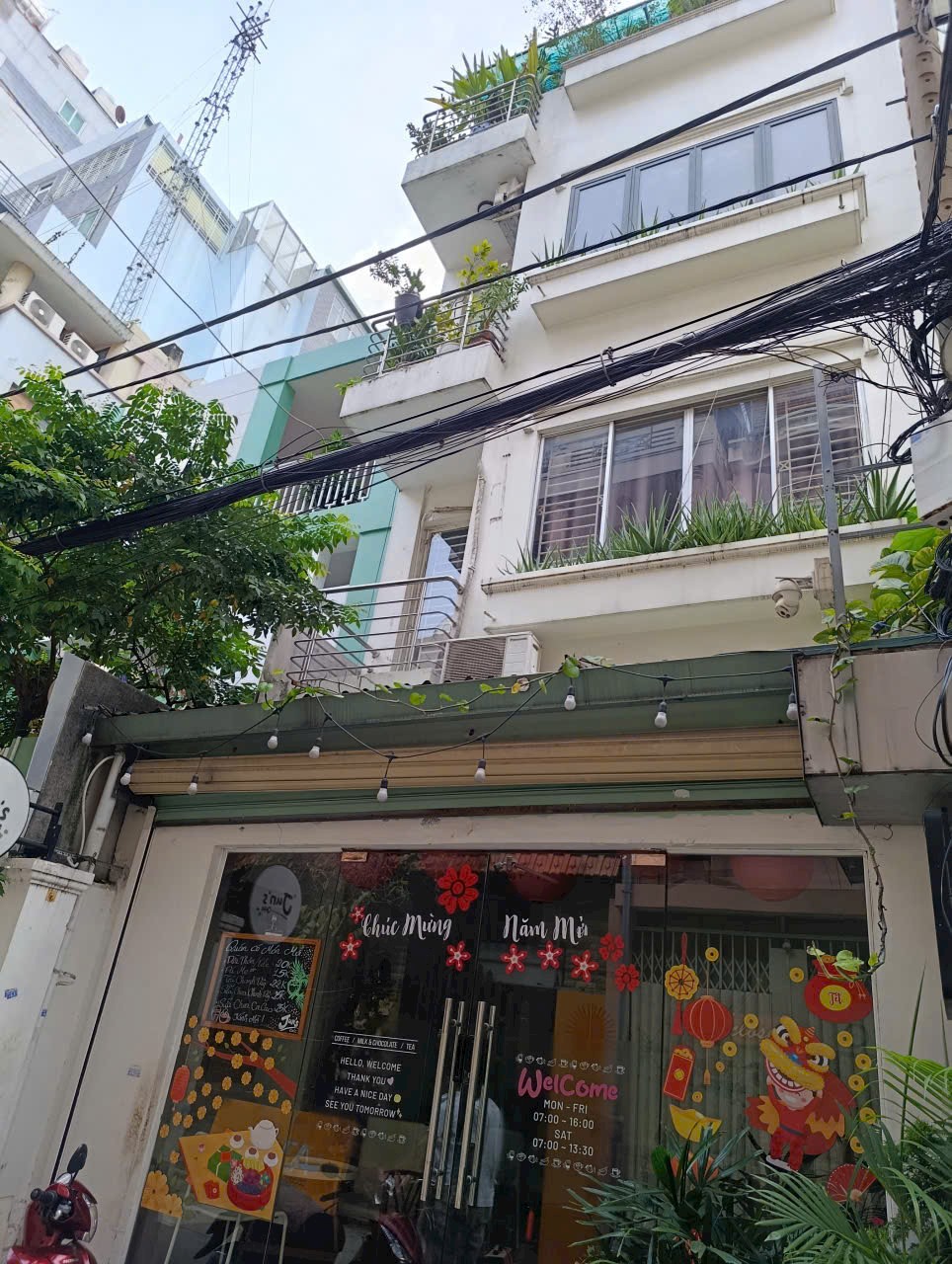 NHÀ ĐẸP 4 TẦNG CÁCH 10M RA MẶT TIỀN NGUYỄN THỊ MINH KHAI - NGANG HIẾM 5M - 15.5 TỶ