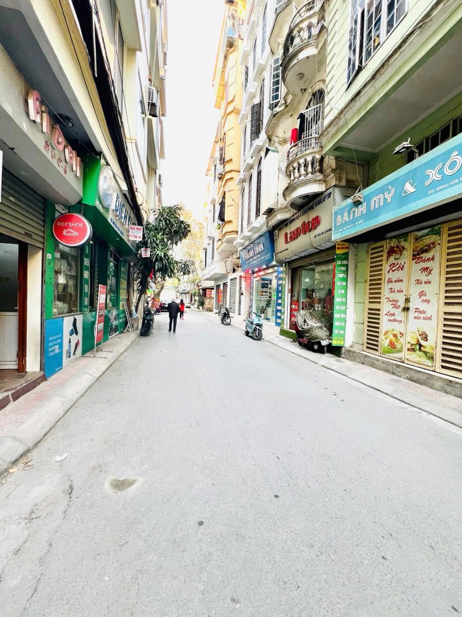 Thánh nhạc Kim Mã 4 phòng ngủ ,6 tầng, 33 m²