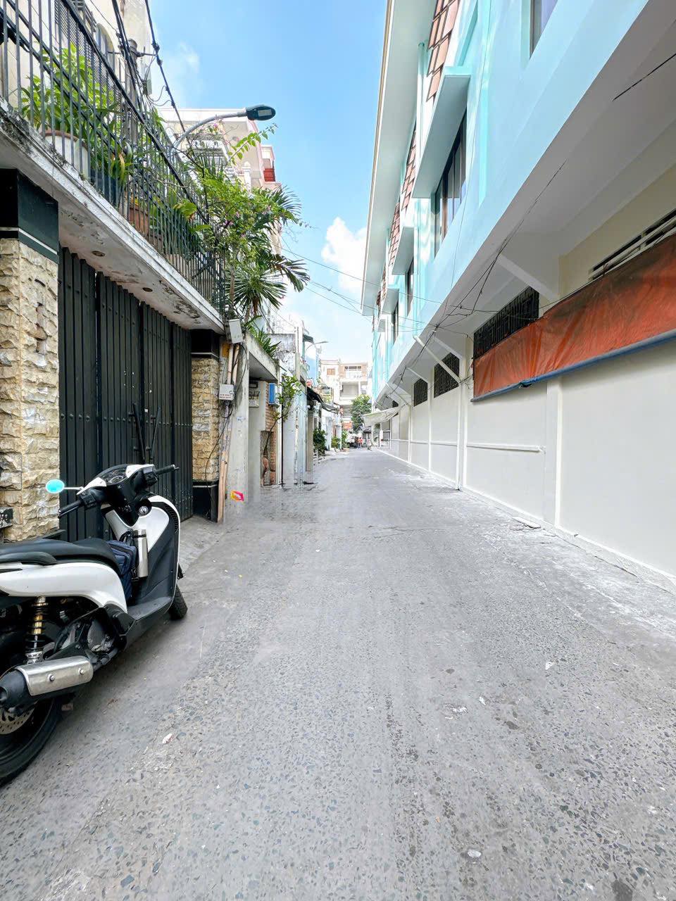 GẤP BÁN ĐỊNH CƯ - NHÀ 3 TẦNG 102m2 NGANG 6.9M - HẺM XE TẢI, 20m RA MT BẠCH ĐẰNG