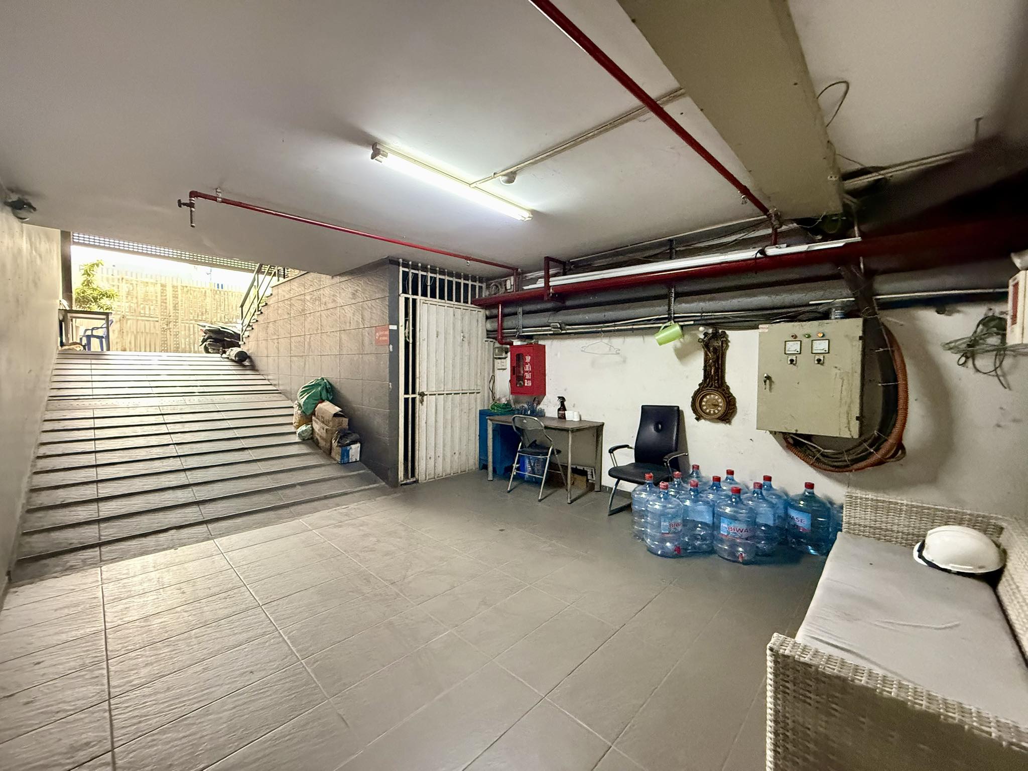 TOÀ NHÀ VĂN PHÒNG HẠNG SANG 181m2 - 9 TẦNG MẶT TIỀN CỘNG HÒA - NHẬN DIỆN ĐỈNH CAO