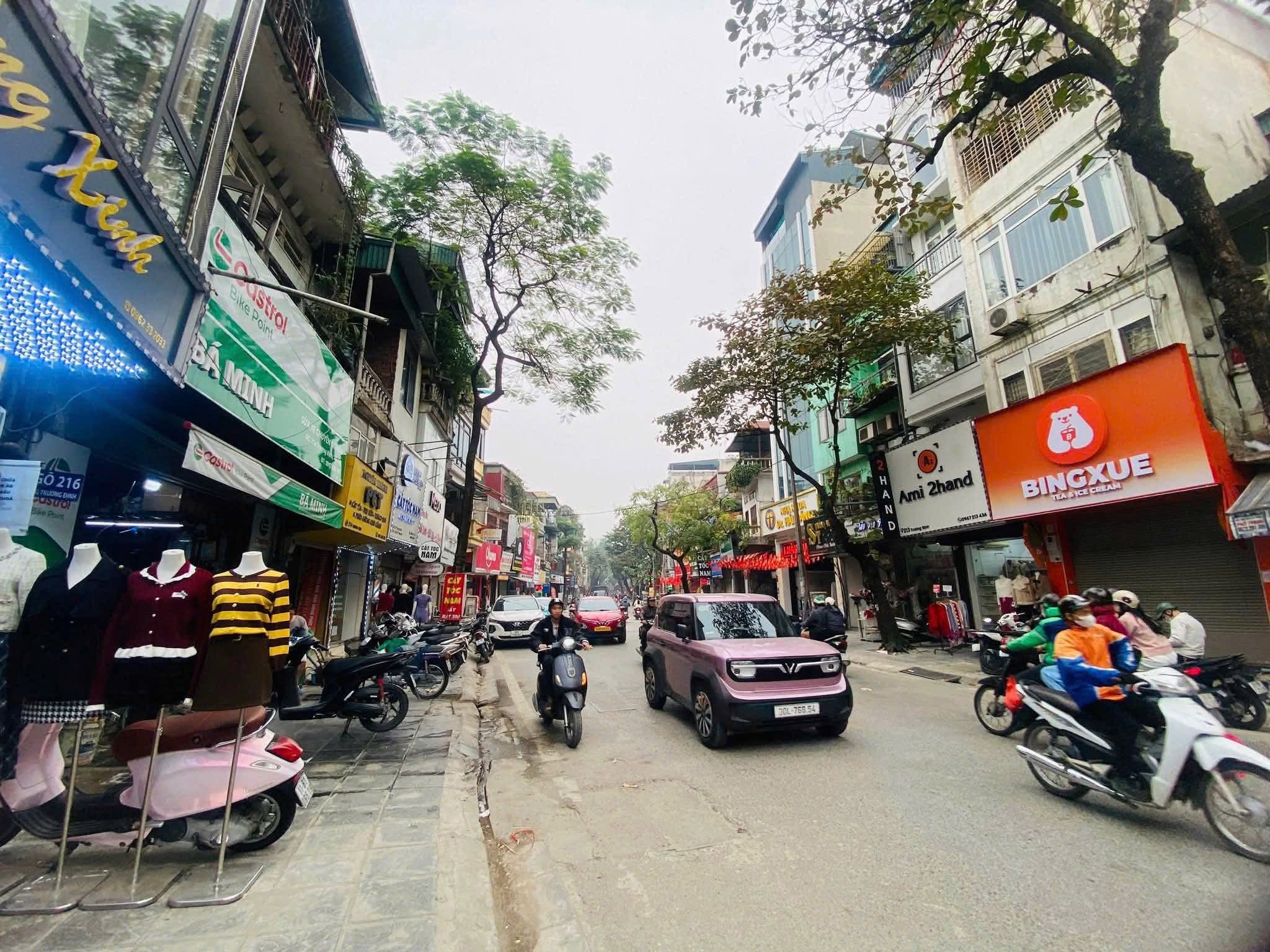 MẶT PHỐ TRƯƠNG ĐỊNH - SẦM UẤT - KINH DOANH ĐA DẠNG