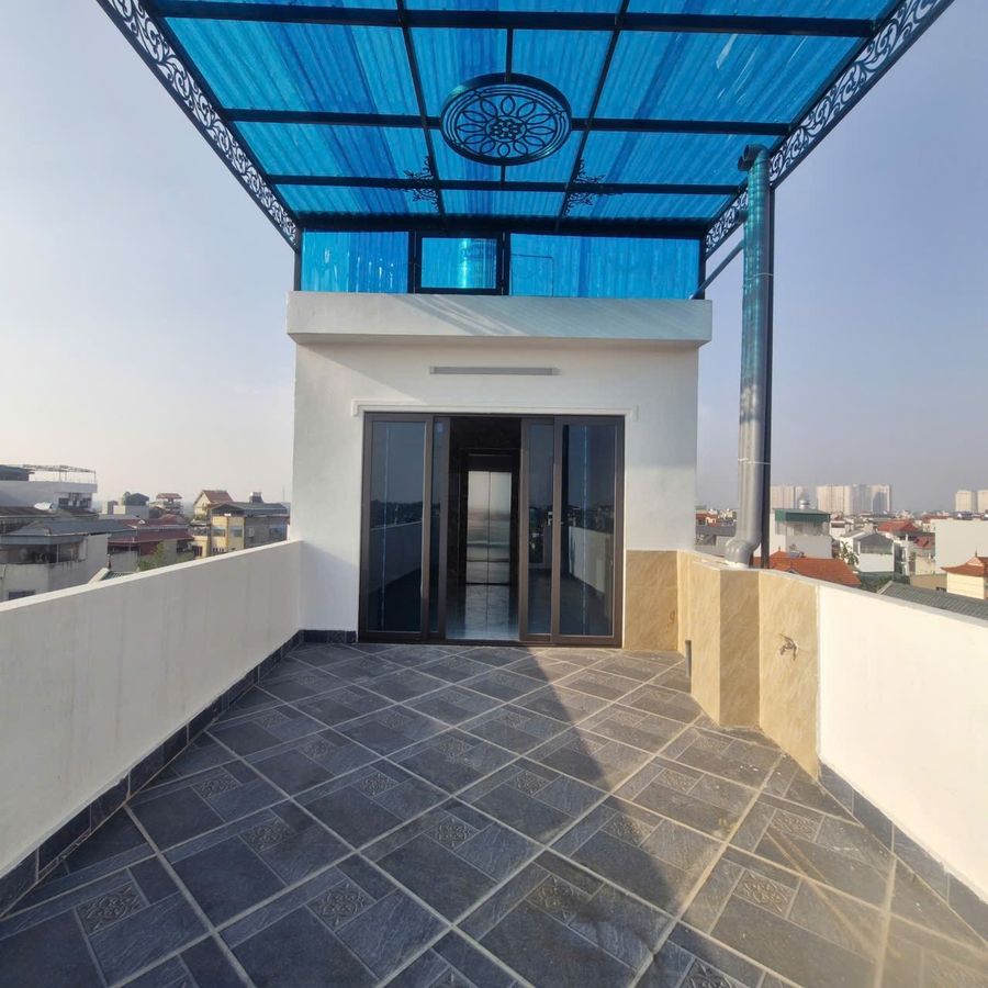 Nhà lô góc ô tô vào nhà, 6 tầng thang máy, cách Quang Trung 20m