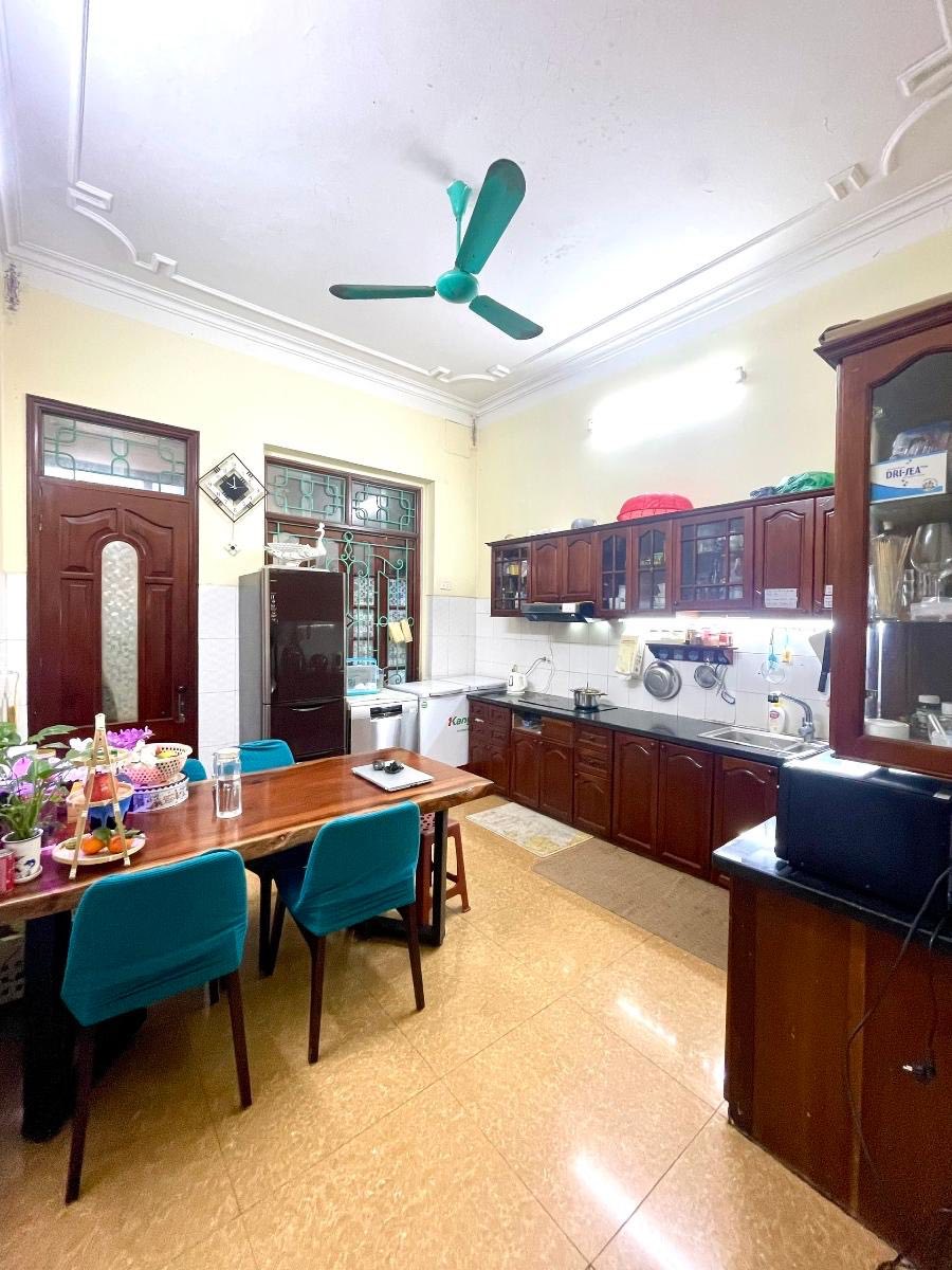 Bán nhà Lê Đại Hành, 60m2, 7 tầng thang máy, mặt tiền 4.4m, 29.5 tỷ, dòng tiền 60tr/tháng