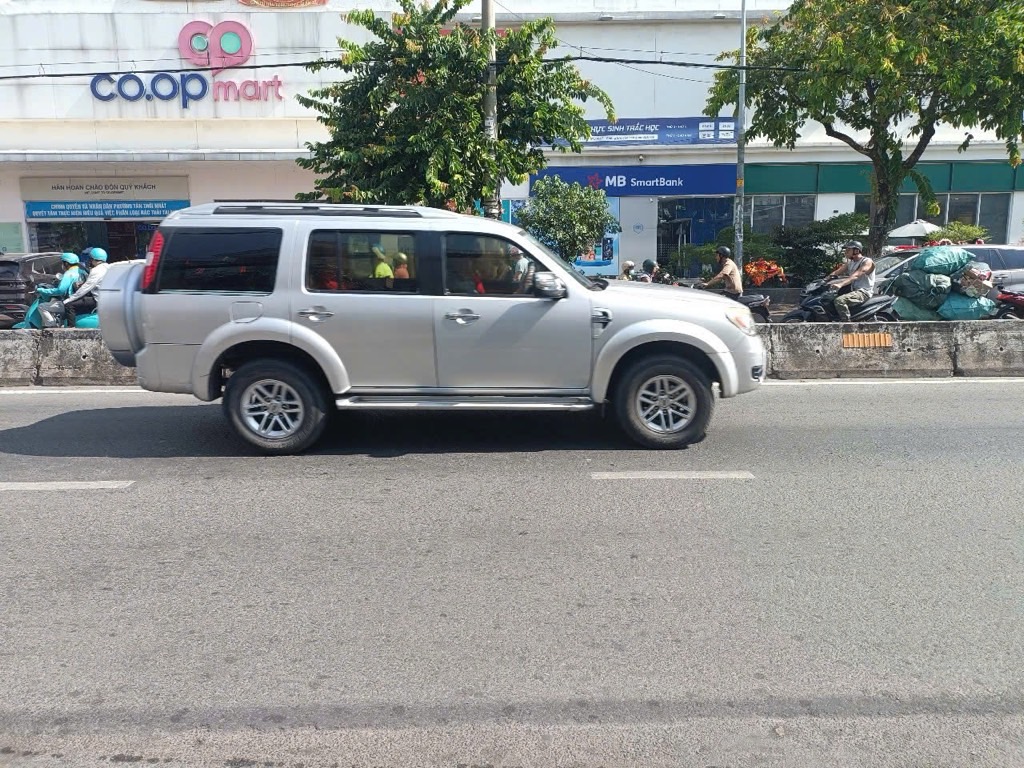 Bán nhà 3 tầng, 4PN Măt Tiền Phan Văn Hớn ,P.TTN Q.12. DT 45m2, SH, 12.8 tỷ.