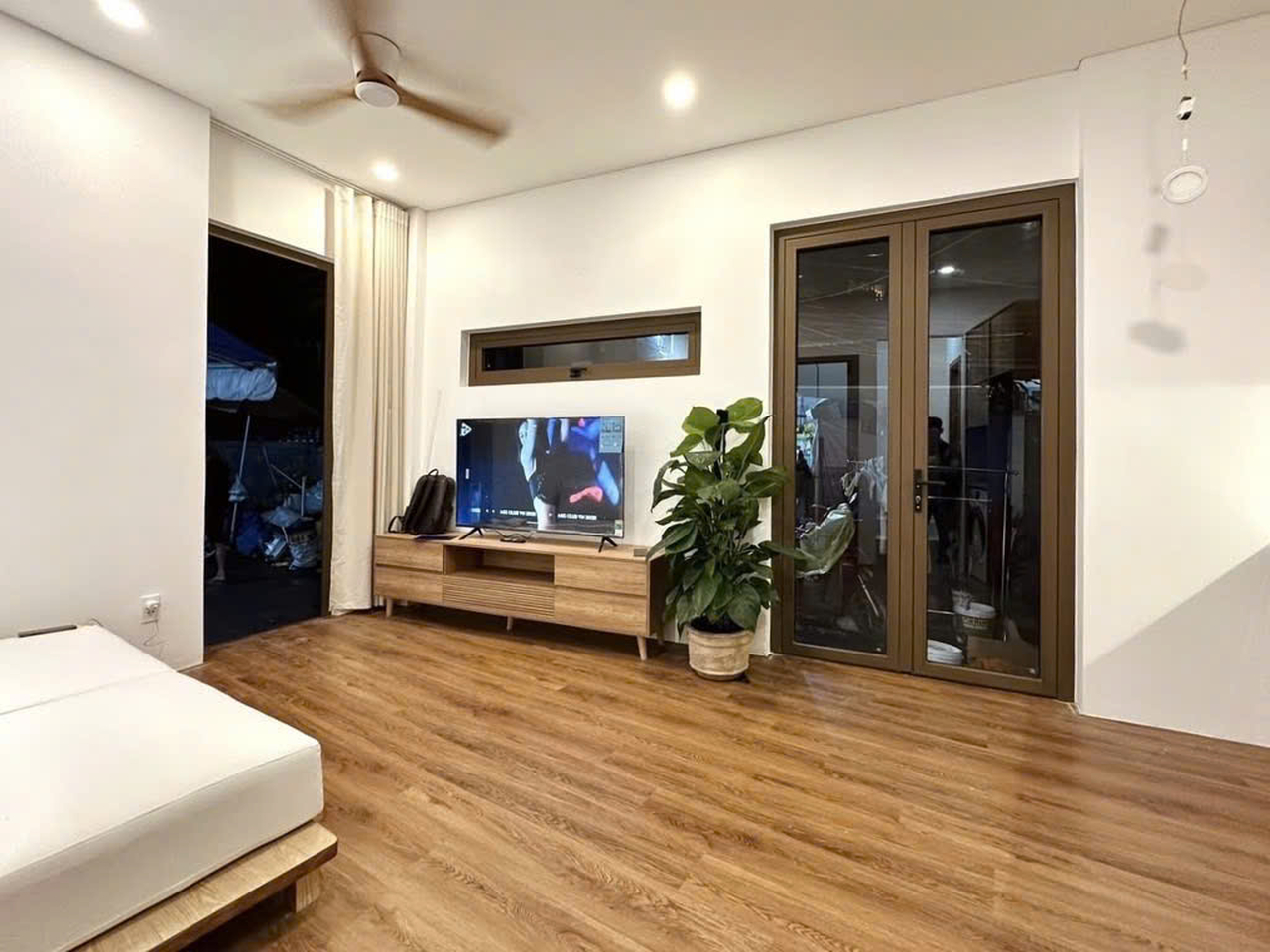 T1783 Giảm 100tr! sát chợ Bà Chiểu Bình Thạnh, SHR, Lô góc, HXH, 4.9x5.6m, 4.x tỷ