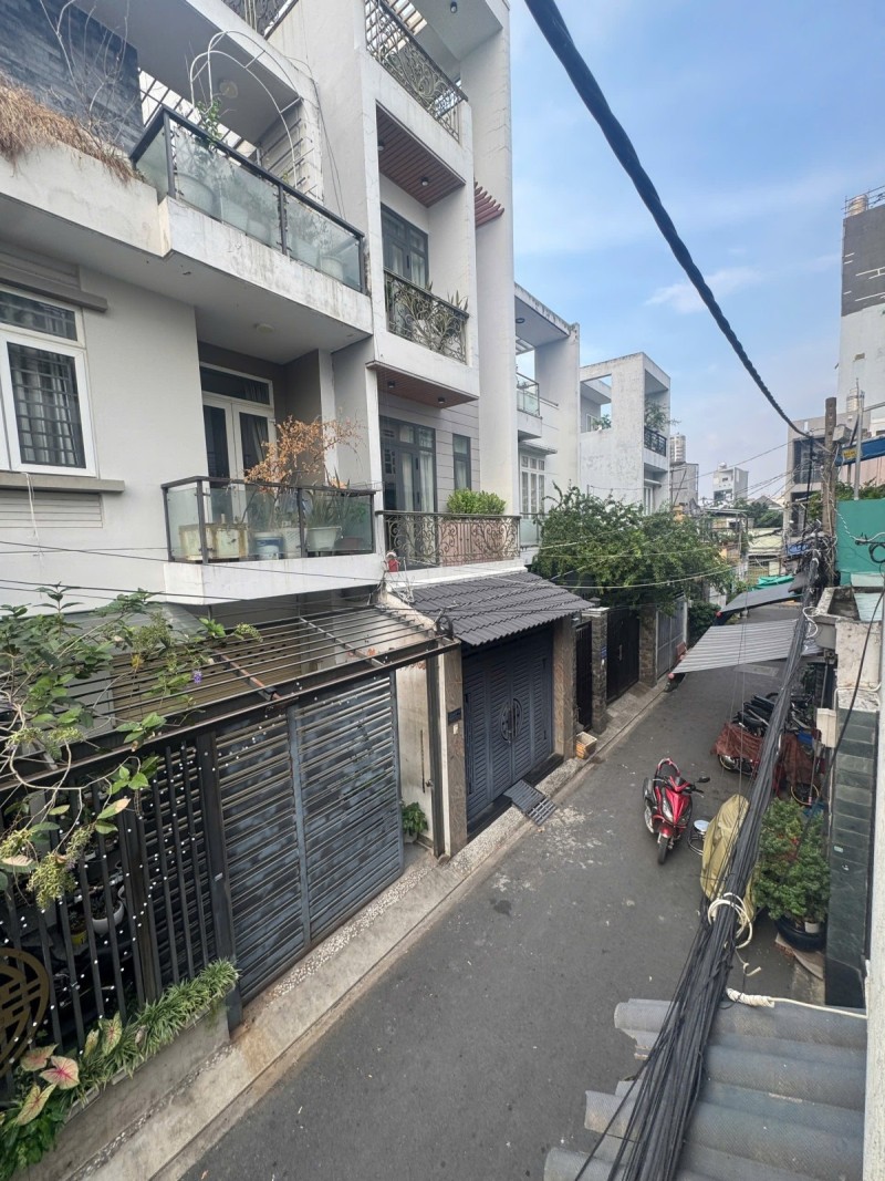 HẺM NHỰA XE HƠI TÂN PHÚ CHỈ 100TR/M. TRỆT LẦU 3 PN 2 WC 6 TỶXX