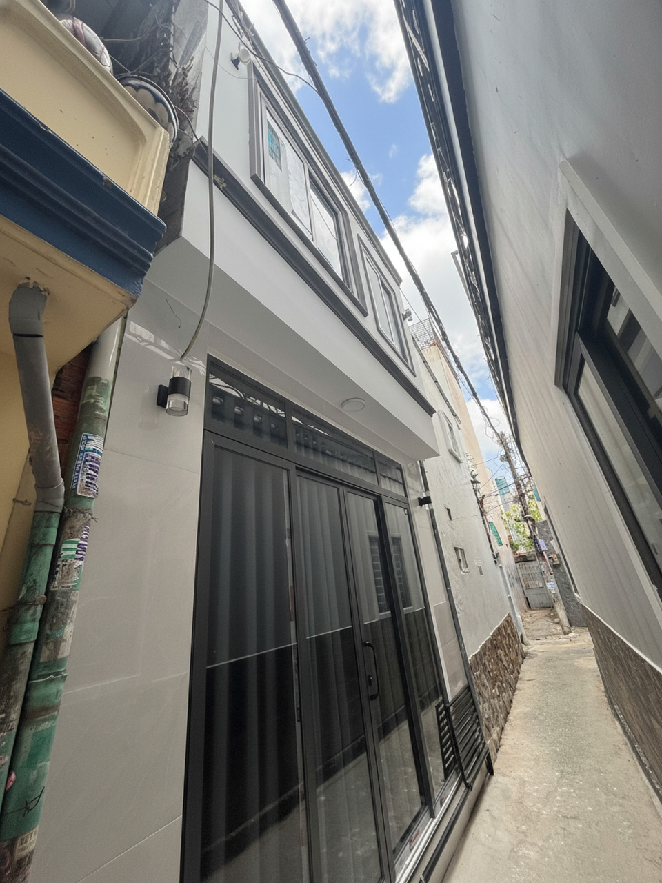 L1797 ⭐️ sát CityLand Gò Vấp, SHR, Vuông, 2 tầng, 4x4m, 2.x tỷ