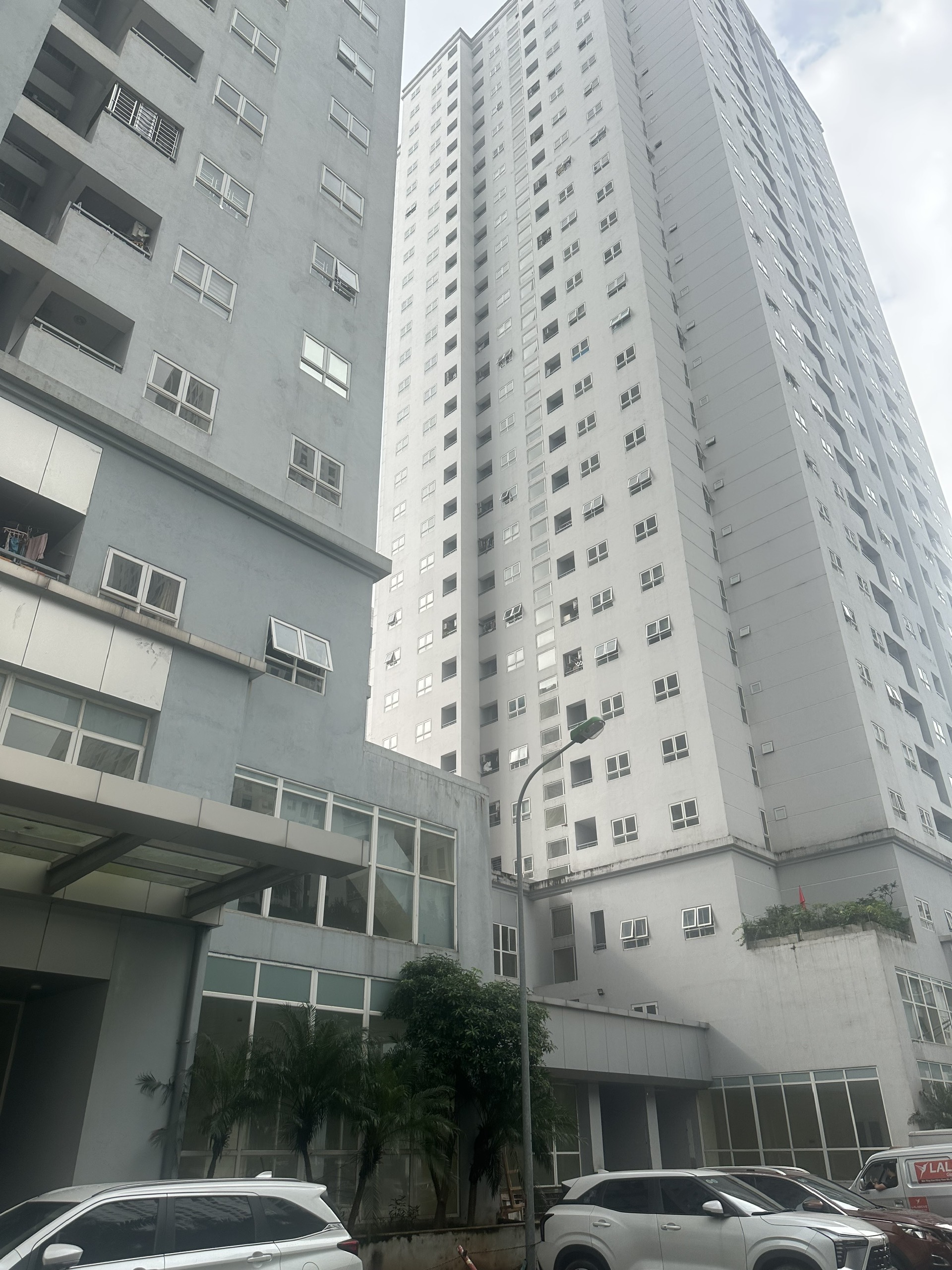 CHỈ 4,X TỶ SỞ HỮU CHCC 2PN+1WC TRUNG TÂM CẦU GIẤY - TOÀ MỚI BÀN GIAO,NỘI THẤT SẴN_46.1M2.