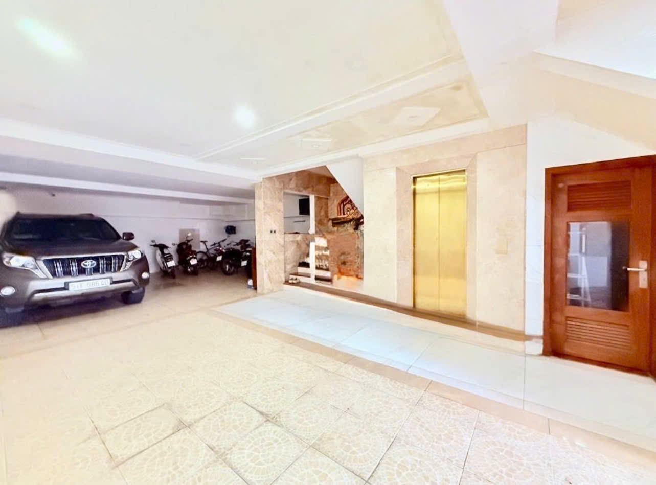 BIỆT THỰ SANG TRỌNG TÂN BÌNH – CẠNH NHÀ GA T3 – HẦM 5 TẦNG – 150M² – NGANG 7.5M – GIÁ 59.9 TỶ