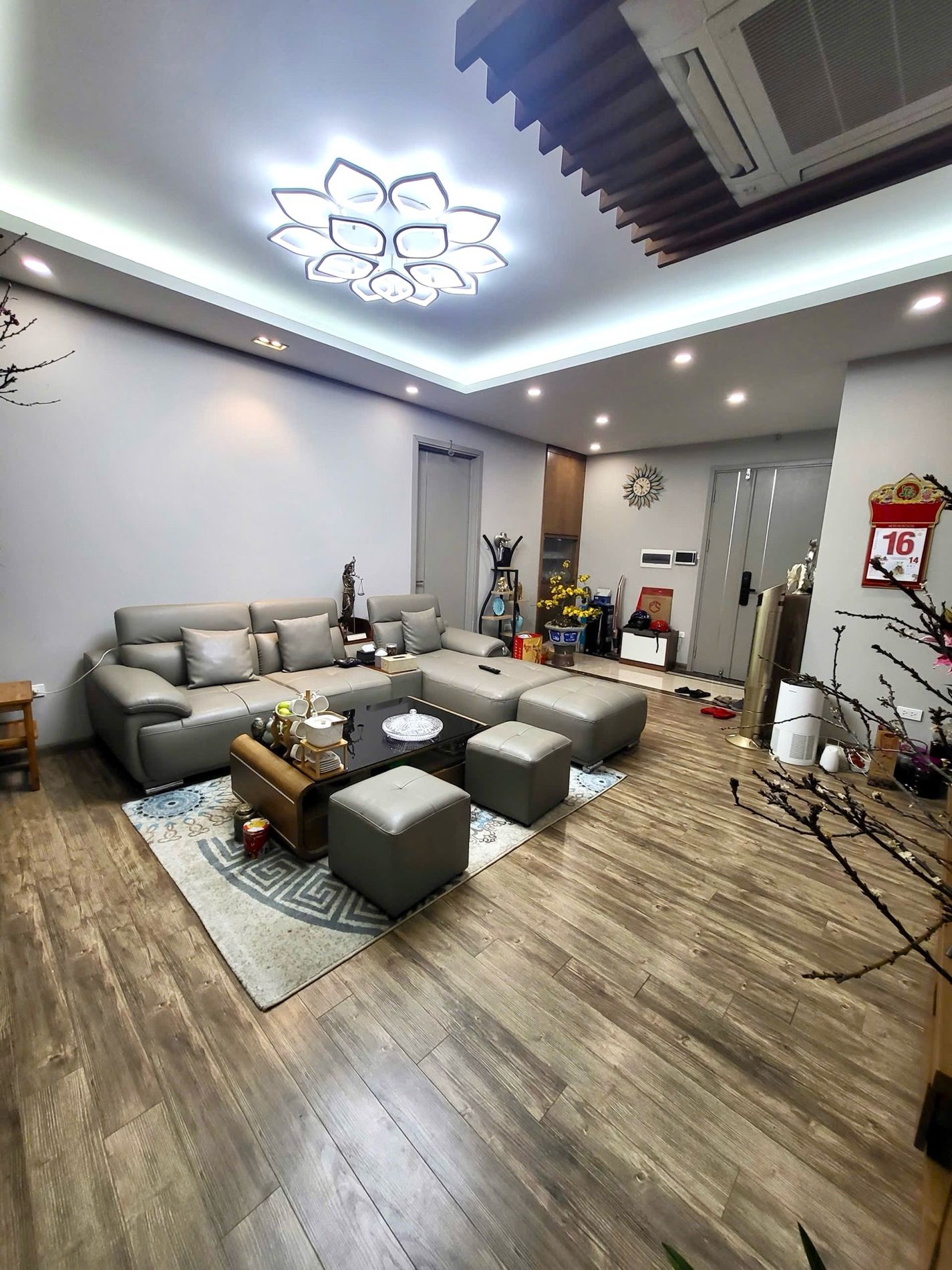 DUY NHẤT - SAPPHIRE PLACE CHÍNH KINH – CĂN HIẾM BAN CÔNG SIÊU RỘNG – ĐẲNG CẤP SINH SỐNG