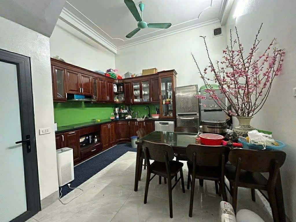 [290] Chỉ còn 1 căn duy nhất phố Yên Hòa, Cầu Giấy, DT 55m2, MT 4M. Giá chỉ 15.8 tỷ