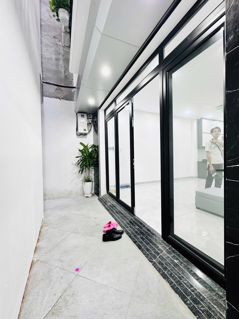 SIÊU PHẨM 6 TẦNG THANG MÁY - NHÀ MỚI KÍNH COONG - LÕI BA ĐÌNH - VỊ TRÍ QUÁ ĐẸP _39/43M2