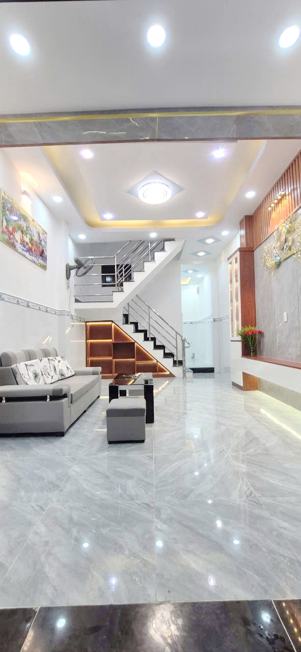 Nhà 3 tầng mới hẻm 1225 Phạm Thế Hiển P.Bình Đông. Giá: 5.78 tỷ bớt lộc