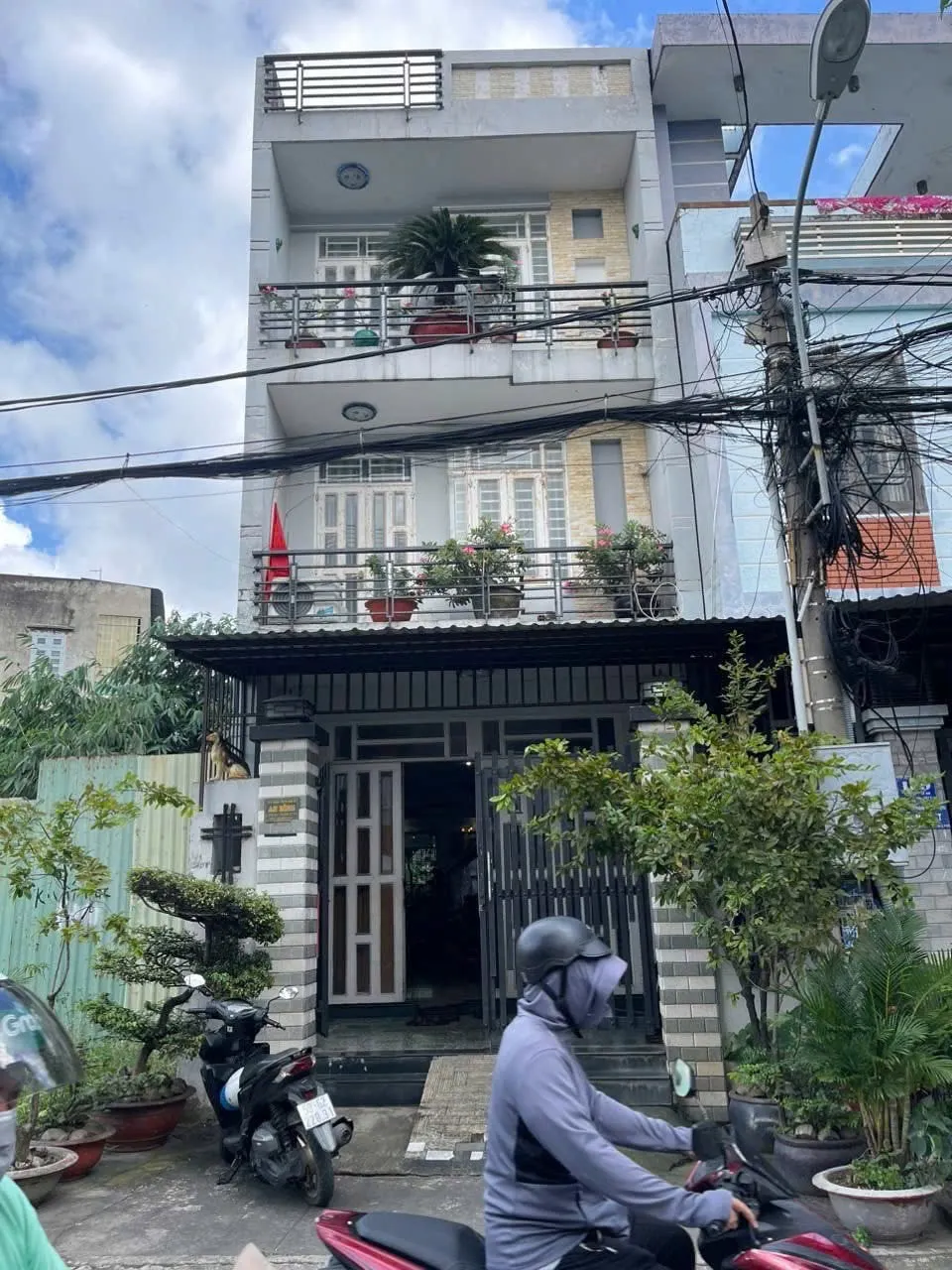 BÁN NHÀ MẶT TIỀN 100M² GẦN HIỆP THÀNH CITI QUẬN 12 GIÁ 6.9 TỶ