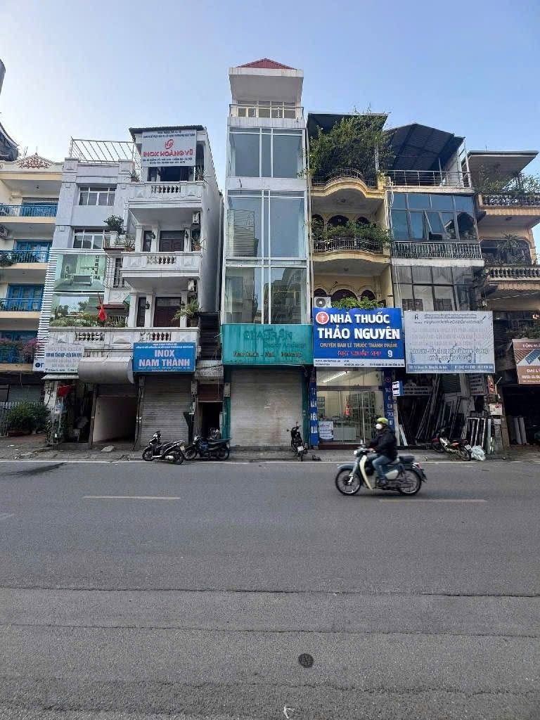 BÁN NHÀ MẶT PHỐ SẦM UẤT - ĐỐI DIỆN KHÁCH SẠN PULLMAN- TRUNG TÂM ĐỐNG ĐA- GIÁP BA ĐÌNH