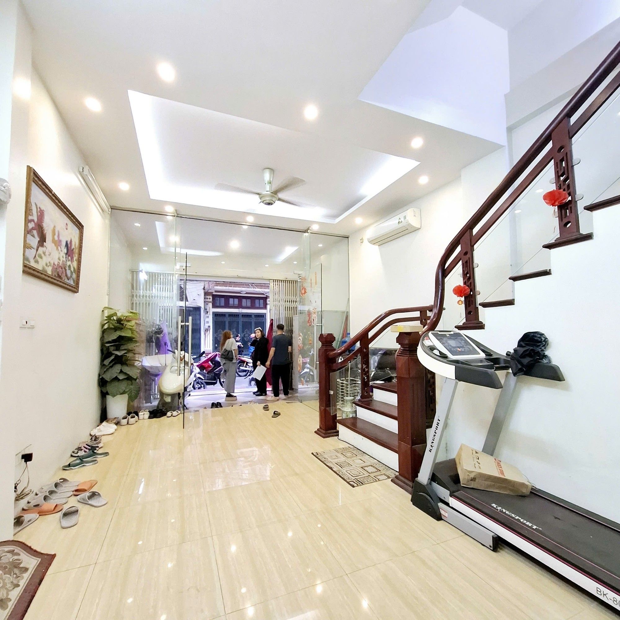 BÁN NHÀ NHÀ DÂN XÂY - NGÕ Ô TÔ TRÁNH - HAI THOÁNG TRƯỚC SAU - CÁCH PHỐ TÔN ĐỨC THẮNG 100M.