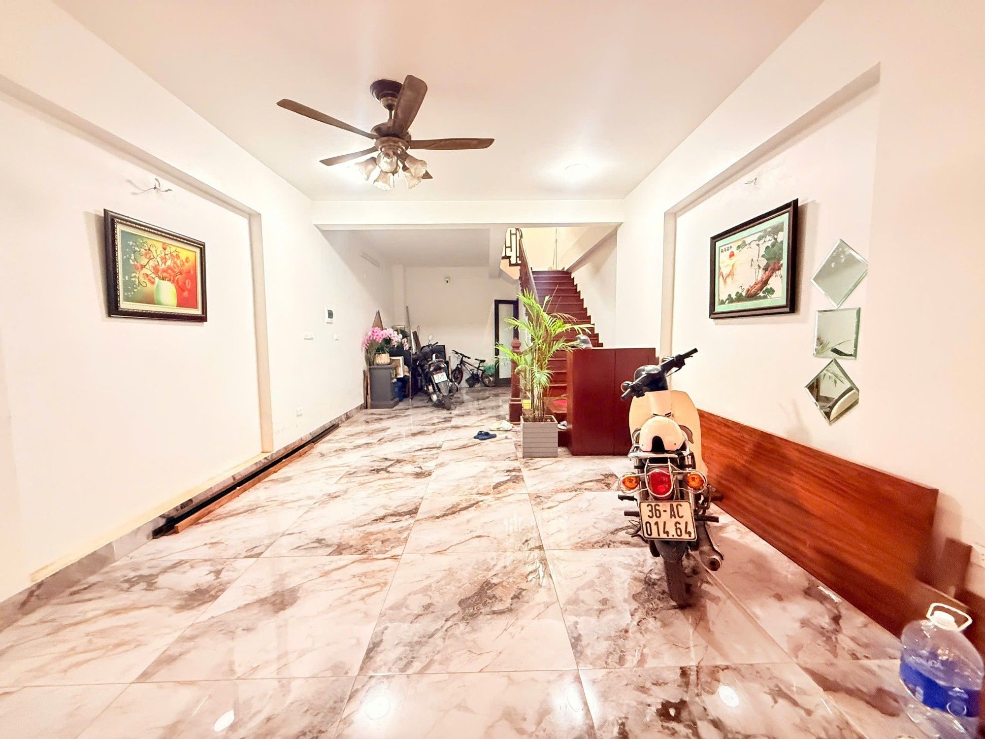 BÁN NHÀ EM MẶT PHỐ - 20M RA PHỐ - NỘI THẤT ĐẸP - Ô TÔ ĐÕ CỬA - KD VĂN PHÒNG