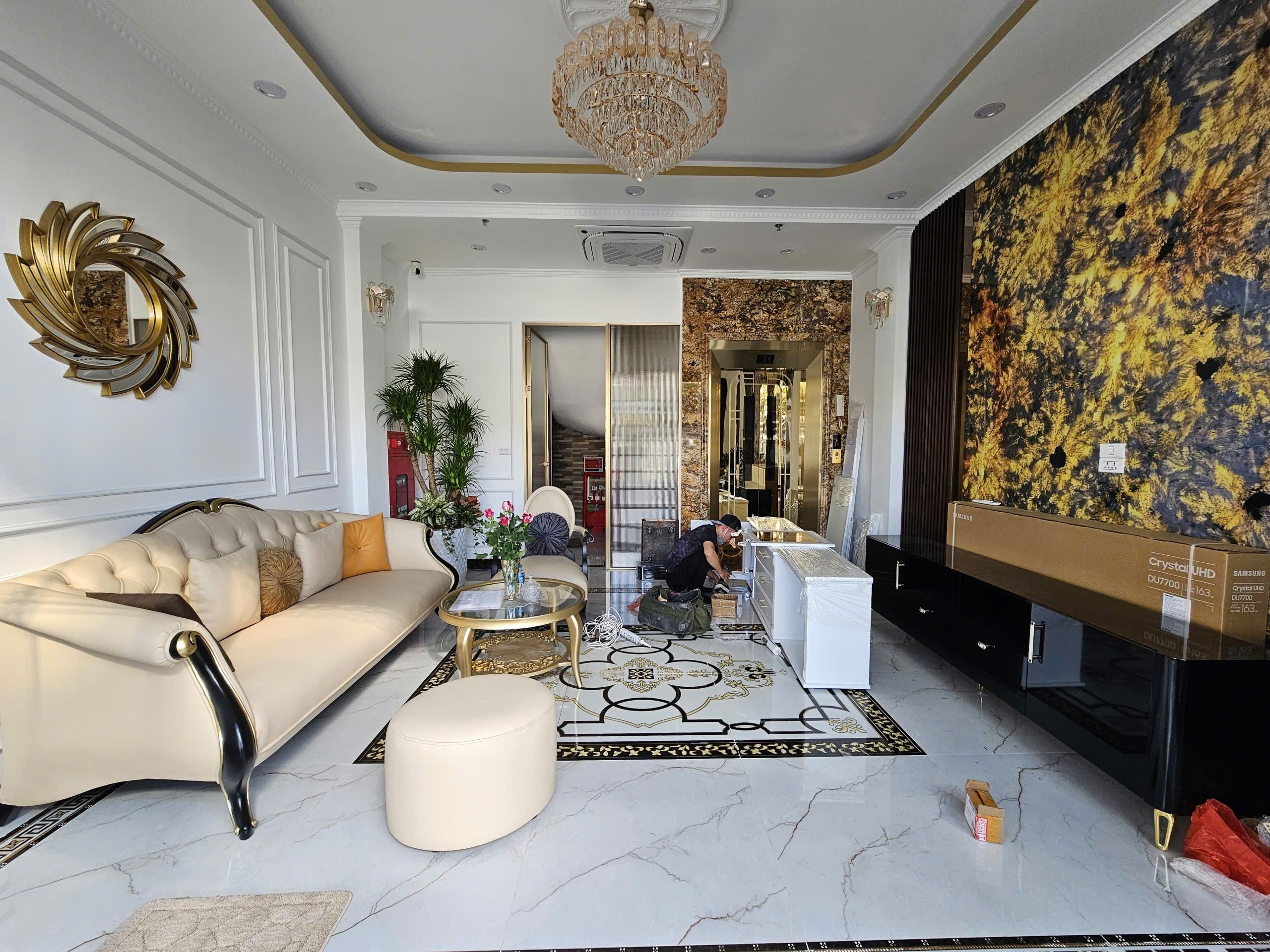 BÁN NHÀ SIÊU PHẨM - SIÊU HIẾM HIẾM - MẶT PHỐ - ĐẠI LA - HAI BÀ TRƯNG - 7 TẦNG THANG MÁY - LUNG LINH