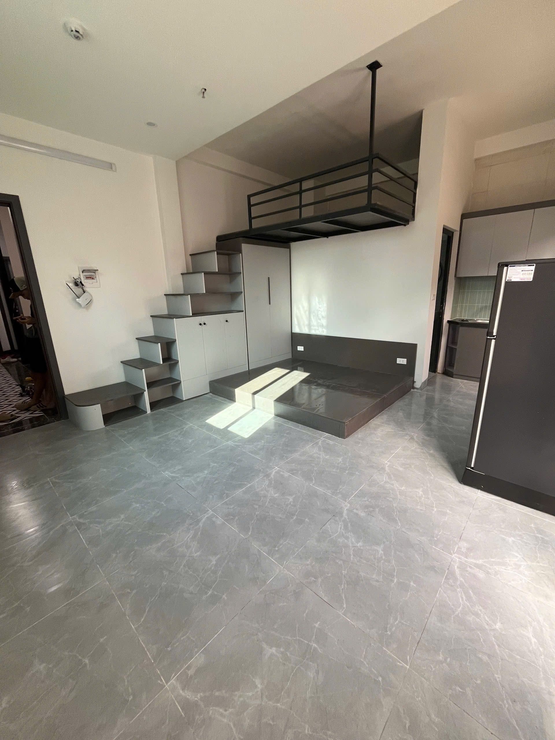 BÁN NHÀ CCMN -THỦ PHỦ CHO THUÊ - TRUNG TÂM NHẤT QUẬN CẦU GIẤY - TIẾP GIÁP BA ĐÌNH - DOANH THU 1.1 TỈ/NĂM - 18 PHÒNG FULL NỘI THẤT - SỔ ĐỎ 10 ĐIỂM CỘNG