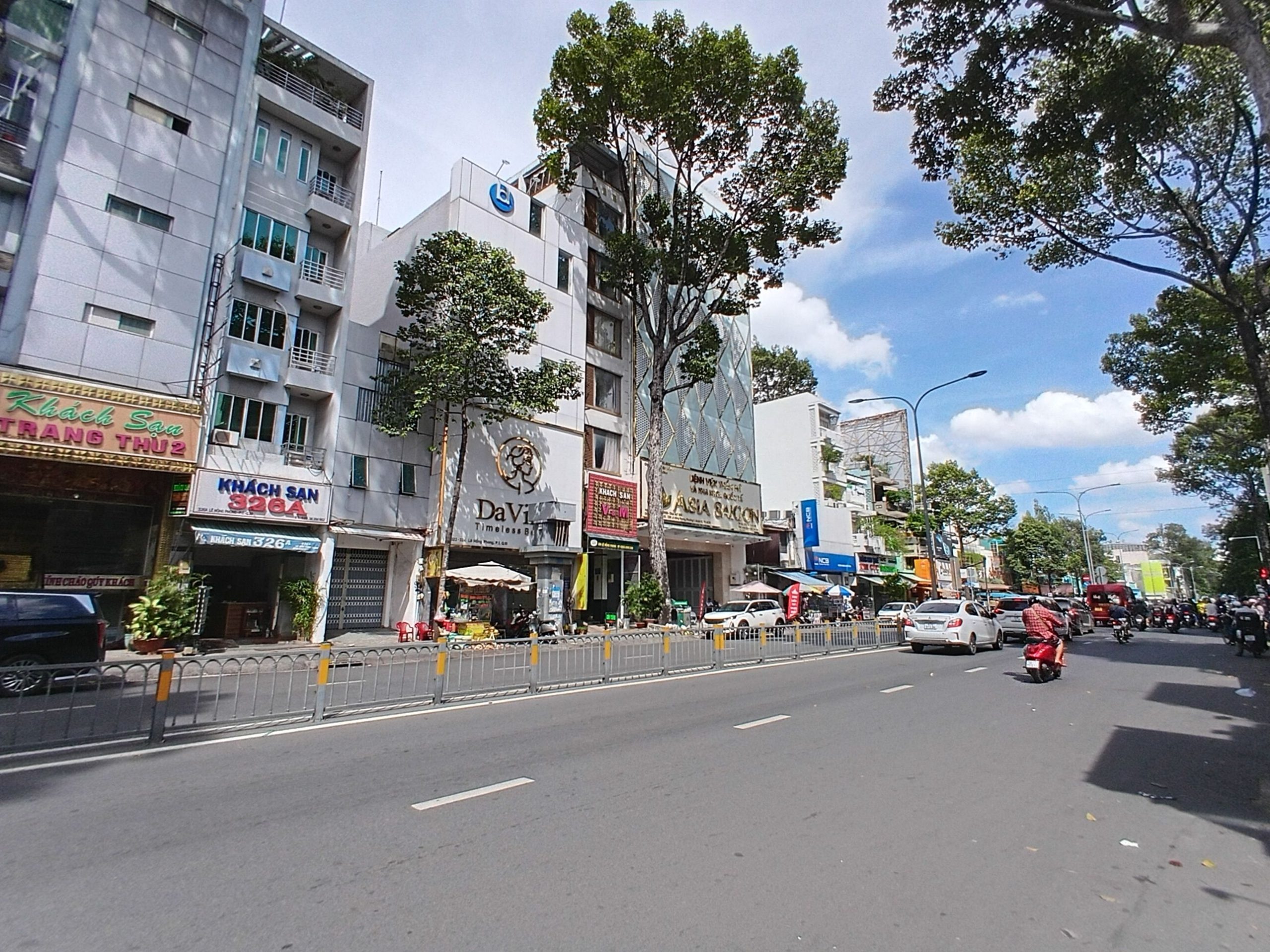 Bán Nhà Q.10 Căn Góc - Ngang 6,3m - Đúc BTCT - 2 Tầng - Chỉ 30m Ra Mặt Tiền - 8 tỷ TL Chính Chủ Nhà Vuông Vấn Tài Lộc 6,3m x 7,3m = 46m² Sổ Hồng Một Đời Chủ