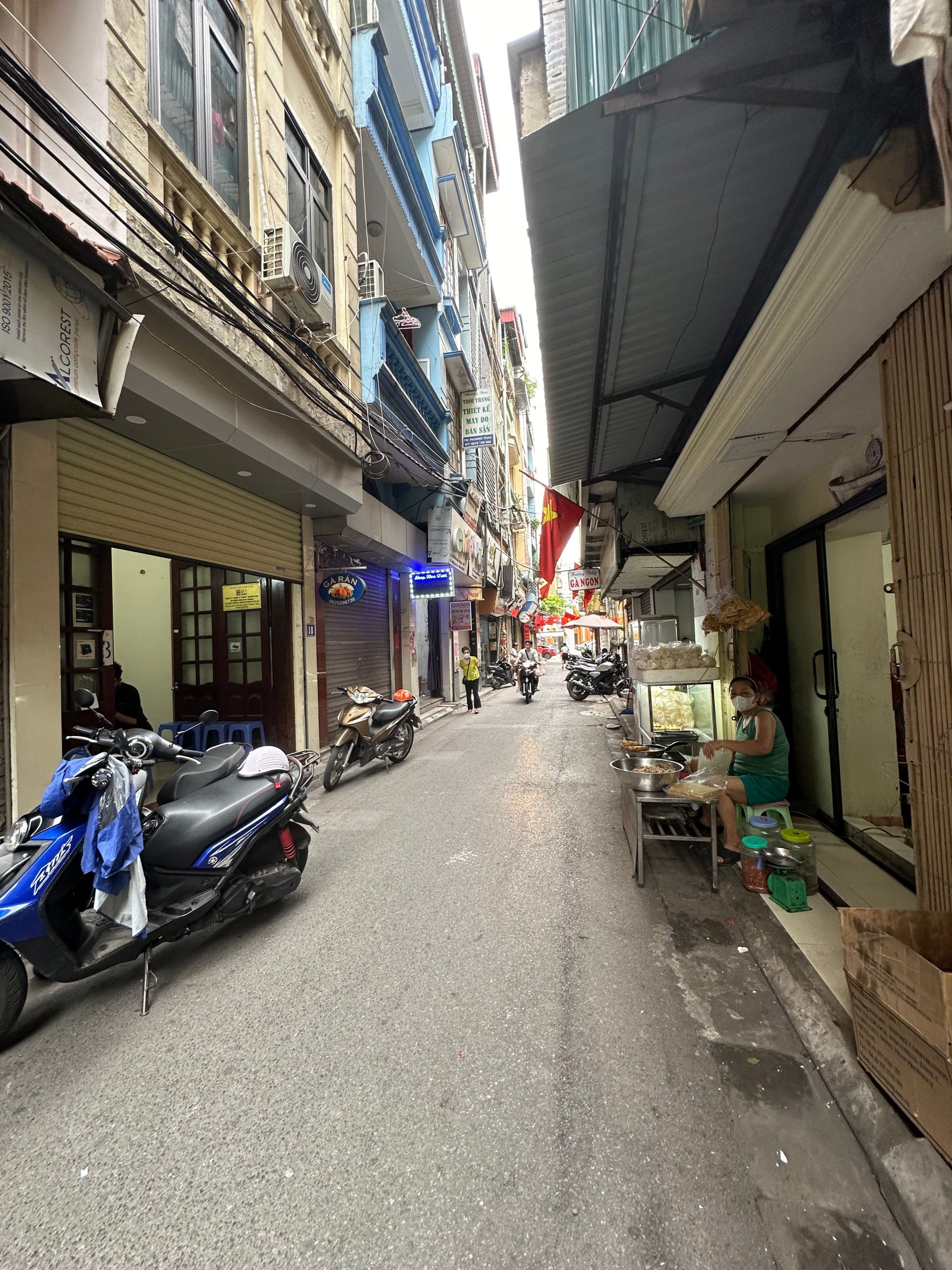 BÁN NHÀ MẶT NGÕ THÔNG Ô TÔ-CÁCH PHỐ THÁI THỊNH 25M-KHU VỰC HIẾM NHÀ BÁN- NGÕ THÔNG TỨ TUNG