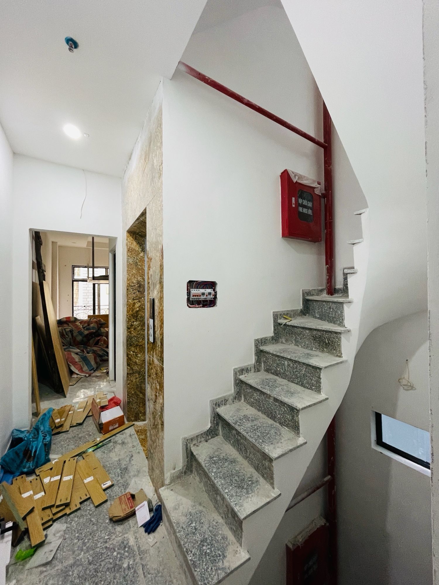 BÁN TOÀ NHÀ CHUNG CƯ MINI XÂY MỚI - NGÕ Ô TÔ - 12 PHÒNG KK FULL - DÒNG TIỀN ỔN ĐỊNH - PCCC ĐẦY ĐỦ