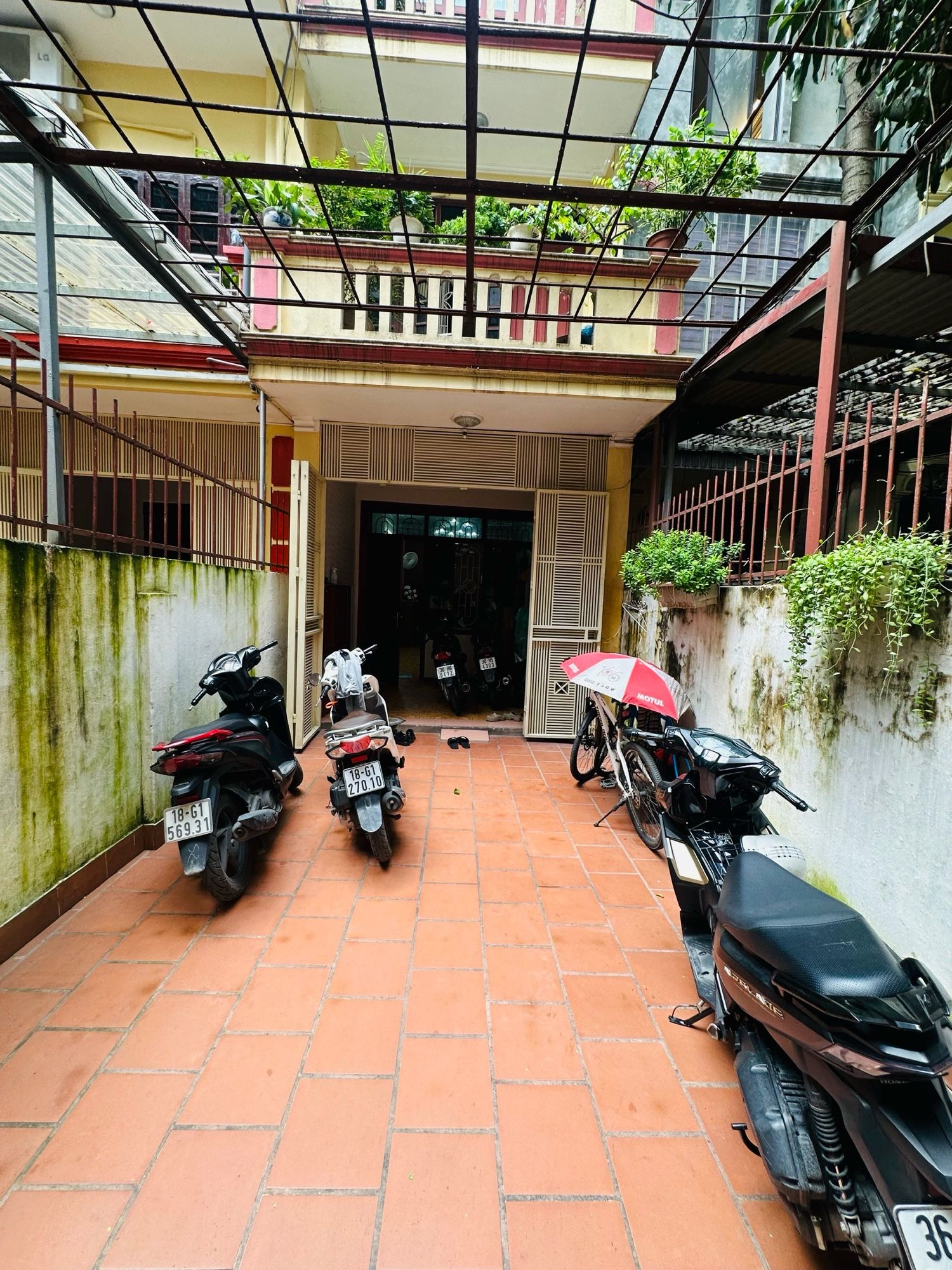 BÁN NHÀ SIÊU HIẾM PHỐ VÍP LÁNG HẠ-Ô CHỜ THANG MÁY-TRUNG TÂM ĐỐNG ĐA-CỰC GẦN PHỐ, VỊ TRÍ ĐỈNH, NHÀ 2 THOÁNG, NỞ HẬU