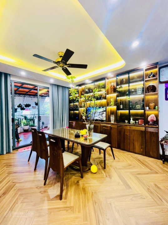 Bán nhà phố Duy Tân - Cầu Giấy 65m2 5 tầng - Ô tô KDVP cho thuê ở đều đẹp có thể lên tầng thang máy