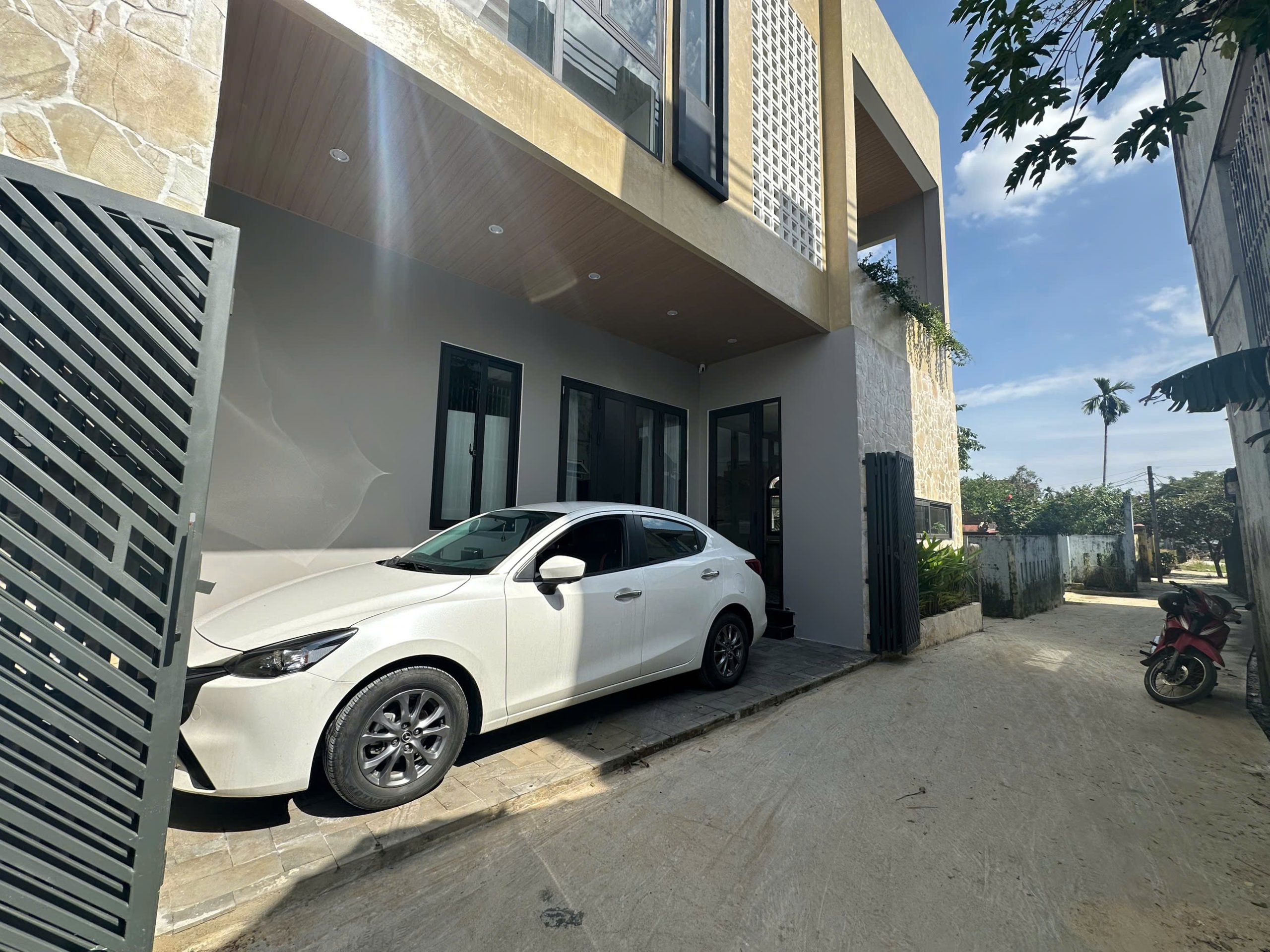 Bán Nhà Mới 2 Tầng Kiệt Ô tô Đào Duy Tùng - Ngọc Anh