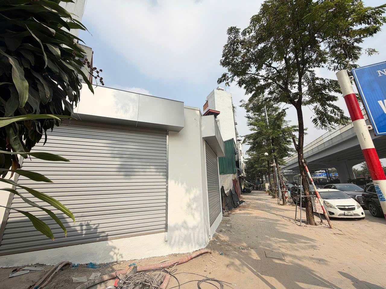 Bán Nhà Mặt Phố Phạm Văn Đồng, trung tâm bậc nhất quận Bắc Từ Liêm