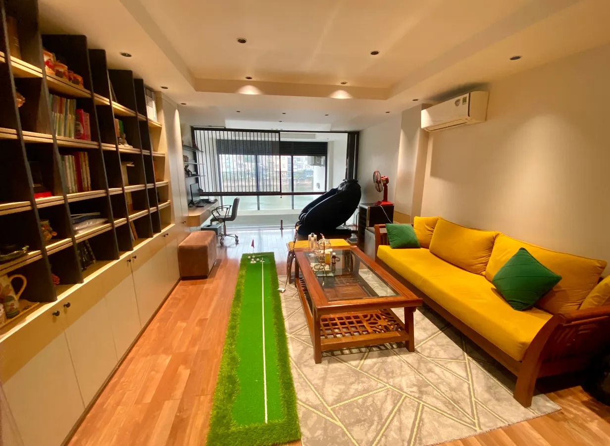 Siêu phẩm view hồ Nguyễn Văn Cừ Long Biên 48m 8 tầng thang máy chỉ 2.X tỷ cạnh mặt phố