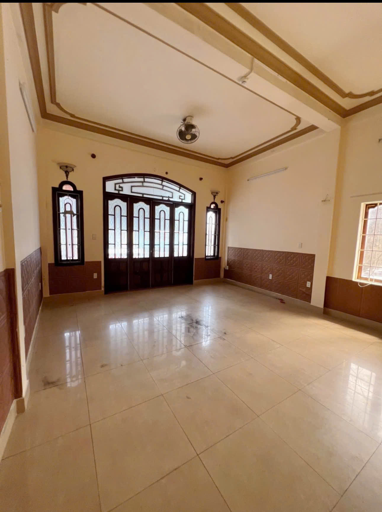 CHO THUÊ NHÀ MẶT TIỀN CHI LĂNG – TRUNG TÂM TP HUẾ