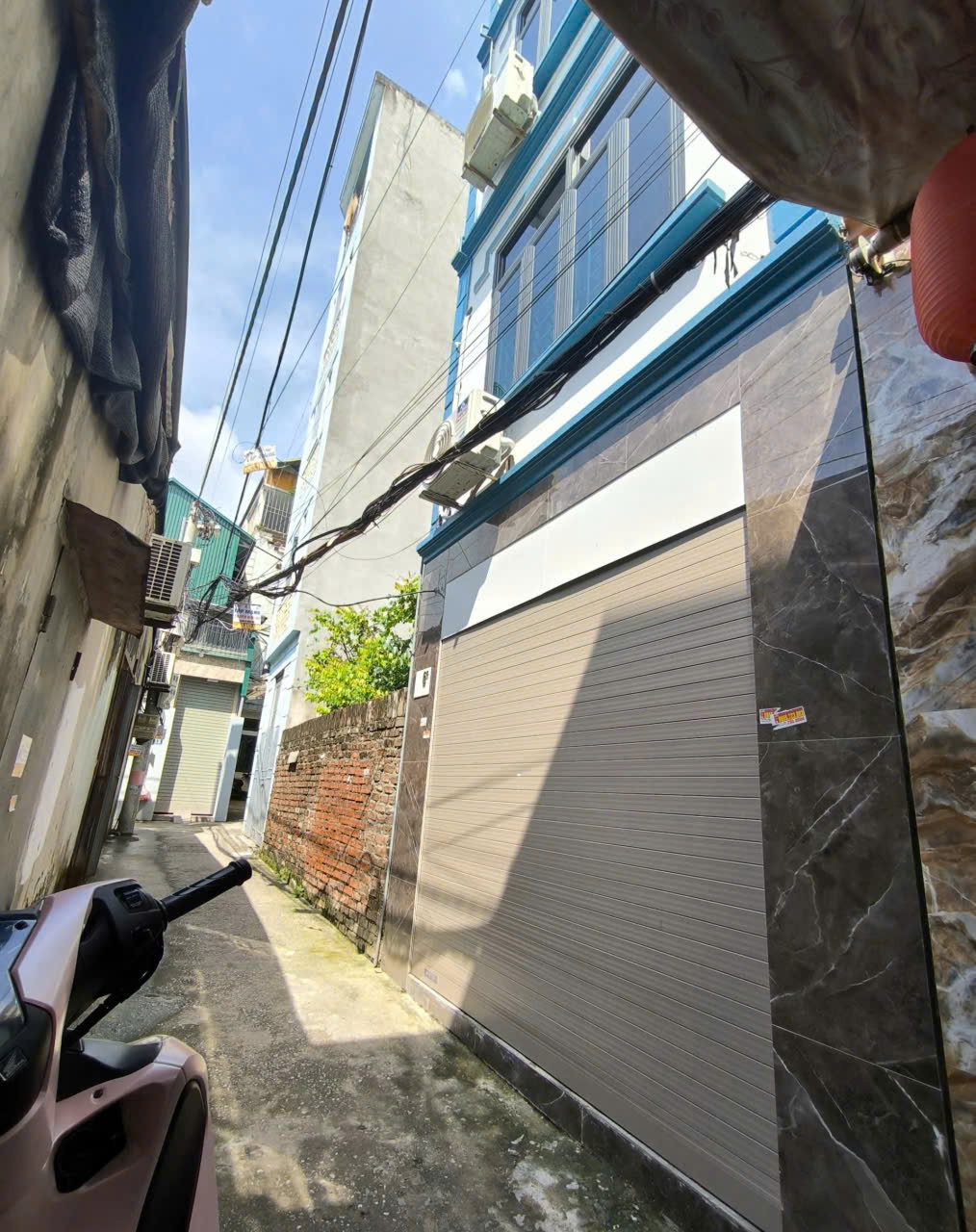 Phố Nam Dư, phường Lĩnh Nam, quận Hoàng Mai, nhà gần chợ Nam Dư và Trần Phú siêu tiện mua sắm hàng ngày