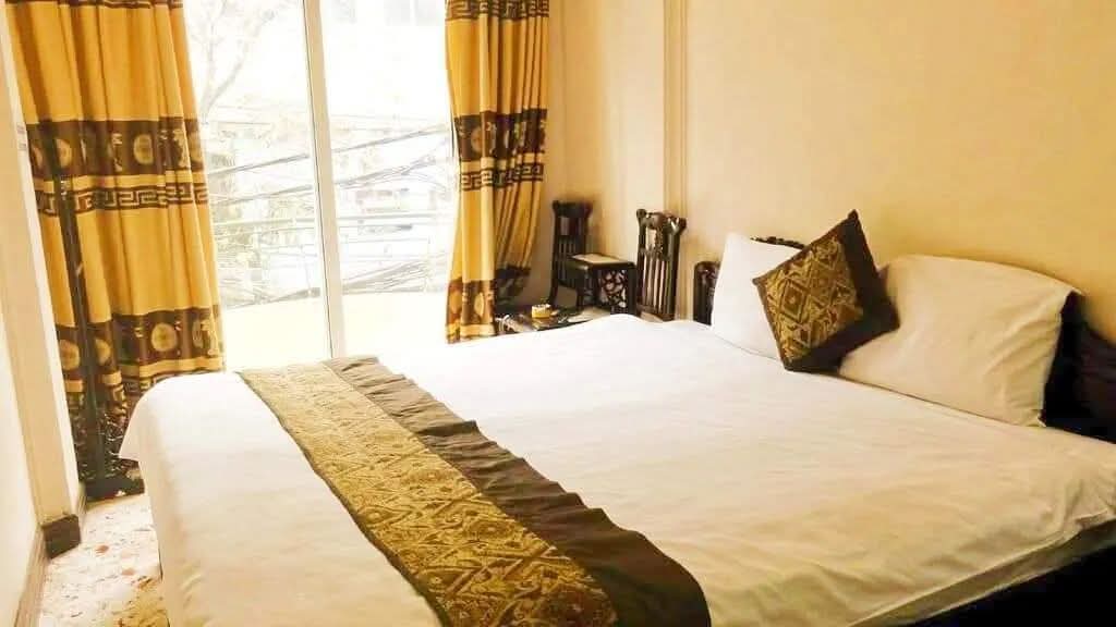 KHÁCH SẠN MẶT PHỐ HÀNG LƯỢC – 7 TẦNG THANG MÁY – DÒNG TIỀN KHỦNG – GIÁ CHỈ 50 TỶ Diện tích 52m² – Trung tâm Phố Cổ Hoàn Kiếm MẶT PHỐ HÀNG LƯỢC