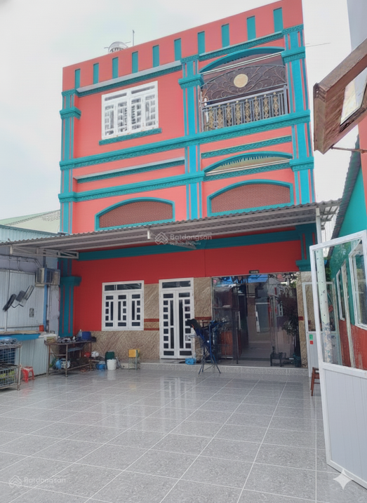 Bán nhà đất ở 523 m2 ở Trung Lân 4, gần chợ Bà Điểm, đường ôtô né nhau thu nhập 40 triệu/tháng.